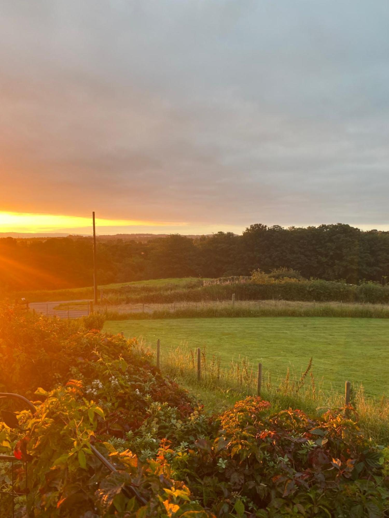 Jacquie'S B&B -Dumfries-Room With A View Exterior foto