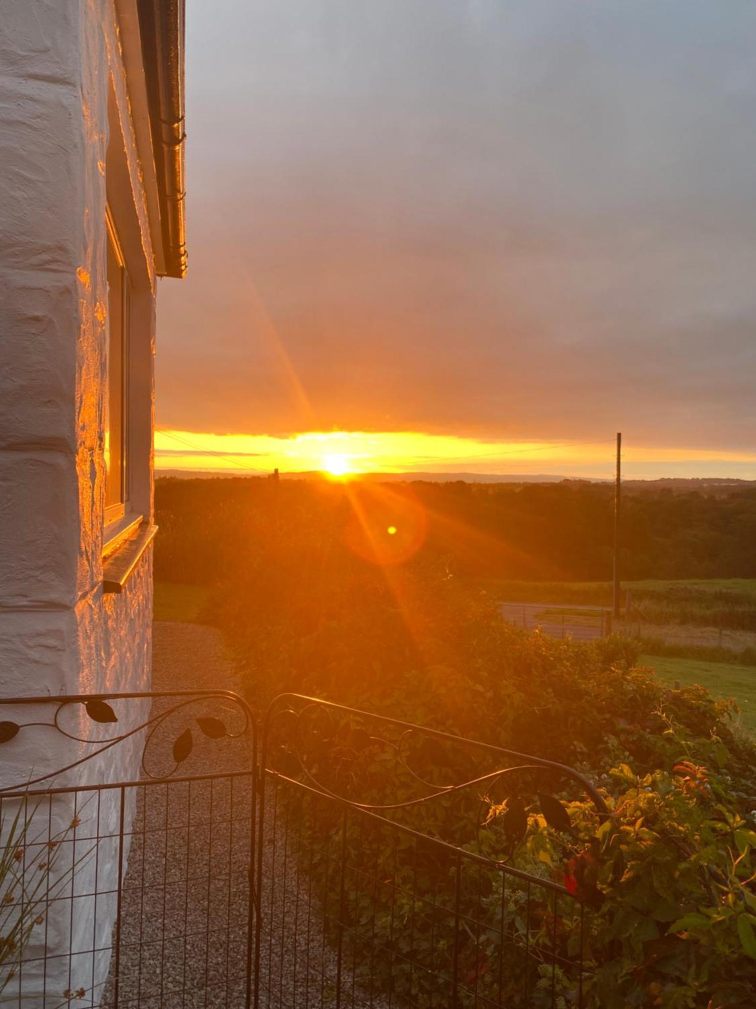 Jacquie'S B&B -Dumfries-Room With A View Exterior foto